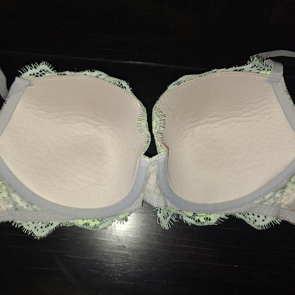 All Bras: Buy 1, Get 1 Free - Picture 8 of 9